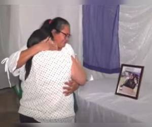 La familia espera el féretro de Michelle para poder velarla en al colonia Villanueva.