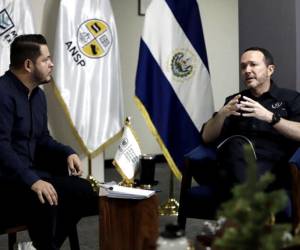 Gustavo Villatoro, ministro de Seguridad de El Salvador, conversó ampliamente con Marcel Osorto, periodista de diario EL HERALDO, sobre los alcances de la polémica medida en su país.