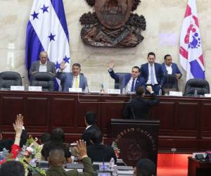 ​La iniciativa, impulsada originalmente por la Secretaría de Seguridad, contempla la modificación de 25 artículos de mucha importancia para fortalecer la lucha contra la criminalidad organizada.