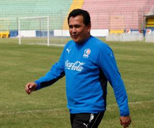 El fútbol hondureño se ha unido para enviarle fuerzas al profe Nahún en el partido más importante de su vida.