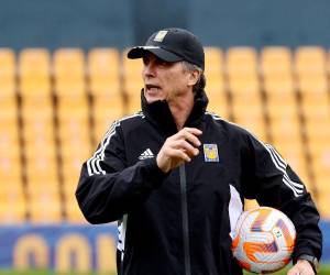 Robert Dante Siboldi ya tomó el mando del plantel de Tigres.