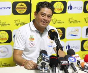 Reynaldo Tilguath continuará como entrenador del Génesis FC.