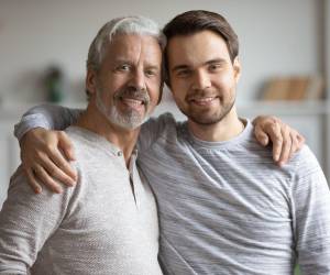 Si su hijo tiene la confianza de contarle algo tan importante, no le reste valor y actúe en conformidad.