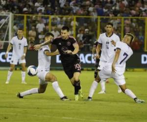 Darwin Cerén estuvo con El Salvador en el juego ante el Inter Miami de Messi.