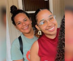 Nikendra (camisa gris) era muy unida a sus dos hermanas. En la imagen aparece junto a Maya.