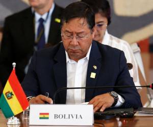 El presidente de Bolivia, Luis Arce, dijo que estaba rompiendo relaciones diplomáticas con Israel como una reprimenda por su ofensiva en la Franja de Gaza.