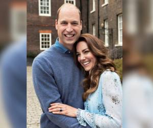 Los príncipes de Gales agradecieron a todos por el apoyo.