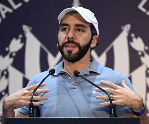 Bukele ya suma la mayoría de votos con el 85% de la urnas escrutadas, según encuesta a boca de urna.