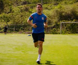 Ignacio Colombini llega de jugar del Club Ferro Carril Oeste de Argentina.