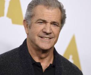 Mel Gibson es un reconocido actor y director de cine que ha dejado una marca en la industria del entretenimiento con su talento y visión cinematográfica. Ha ganado dos premios Óscar por Braveheart (Mejor director y mejor película) y una nominación adicional a mejor director por el largometraje Hasta el último hombre (2016).