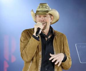 El cantante de música country falleció a los 62 años de edad.