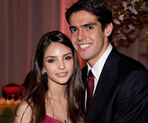 Kaká y Caroline Celico fueron de las parejas más sólidas en el fútbol, sin embargo en el 2015 se divorciaron.