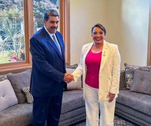 El gobierno de la expresidenta Xiomara Castro mantuvo una relación política cercana con el régimen de Nicolás Maduro.