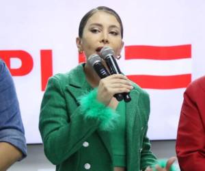 Iroshka Elvir, diputada del Partido Liberal y esposa del candidato presidencial Salvador Nasralla.