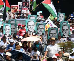 Romero murió por un disparo de un francotirador mientras oficiaba misa en la capilla del hospital La Divina Providencia en San Salvador.