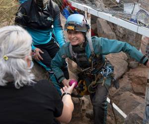 Así fue el rostro de Beatriz al verse fuera más de año después.