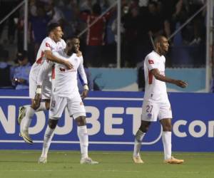 Celebración de Yustin Arboleda tras anotarle al Marathón en la final del Clausura 2024.