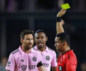 El polémico árbitro salvadoreño, Iván Barton, será el juez central del partido de vuelta entre el Monterrey y el Inter Miami. Así reaccionaron medios, periodistas y usuarios en redes sociales.