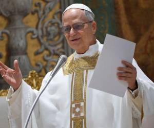 El secretario de Estado del Vaticano, Pietro Parolin, reveló que la Santa Sede buscó un acuerdo con el régimen de Nicolás Maduro que permitiera una salida pacífica de la crisis venezolana.