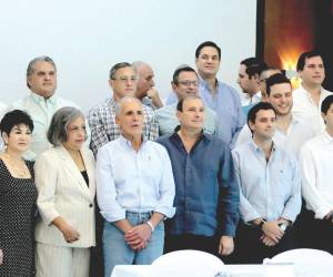 En una reunión de más de cuatro horas, el mandatario dejó claro que pondrá las reglas claras para que la empresa privada genere empleo y pueda trabajar.