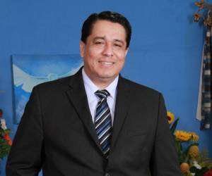 Roy Santos vuelve a cuestionar contra del gobierno de Xiomara Castro.