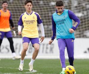 <b>Real Madrid</b> ha confirmado que el arquero belga se ha lesionado la otra rodilla.