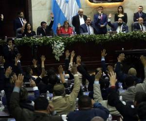 Se prevé que el jueves haya sesión en el Congreso, esta vez con una nómina mejor consensuada y que tenga los 86 votos.