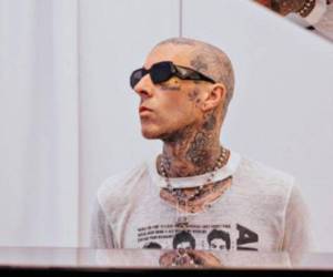 El baterista voló este mismo viernes a Los Ángeles para estar con su familia.