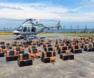 La cocaína incautada en un megaoperativo militar el fin de semana aumentó de 10 a 22 toneladas, informó el Ejército de Ecuador, desplegado en todo el país en el marco de una guerra contra bandas del narco.