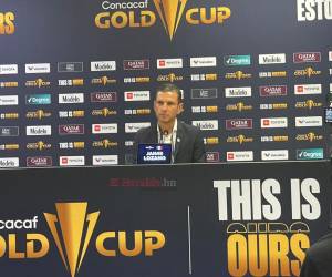 En el estreno de su entrenador interino <b>Jaime</b> <b>Lozano</b>, México quedó como líder del Grupo B con tres puntos y diferencia de cuatro goles a favor.