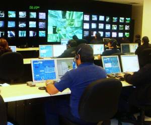 Cruz Roja y Cuerpo de Bomberos habilitaron líneas de emergencia.