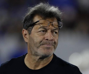 Hugo Pérez en problemas, la selección salvadoreña está en la cuerda floja.