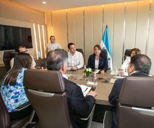 Castro y los representantes del Cohep abordaron la nueva Ley de Justicia Tributaria.