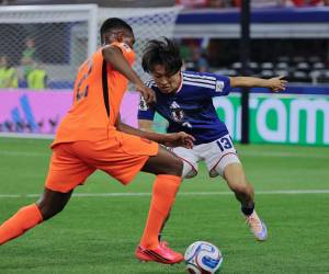 La selección japonesa dominó de principio a fin y goleó 4-0 a Túnez en Monterrey.