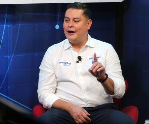 Burgos se presentó como una “cara nueva” dentro del nacionalismo, con el énfasis puesto en la transparencia, la rendición de cuentas y la generación de empleo.