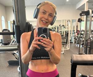 La guapa actriz dejó a todos boquiabiertos por su abdomen de acero y su cara sin maquillaje.