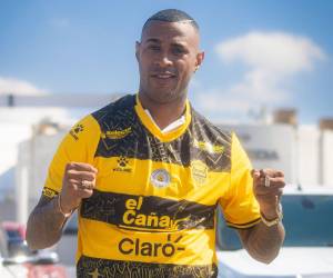 Carlos Small llega al Real España desde Panamá.
