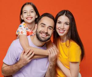 El mundo de la psicología acepta sin ambages que el ambiente familiar tiene un fuerte impacto en el desarrollo emocional y social del individuo desde su infancia.