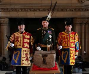 Antes de trasladar la piedra a Londres se realizó una ceremonia.