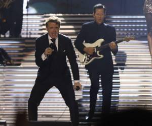Luis Miguel alegró a los capitalinos con sus grandes éxitos.