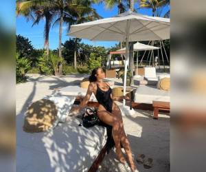 Shanee Mclaughlin, actual novia de Romell Quioto, enloqueció a todos en las redes sociales luego de compartir algunas fotografías en la playa.