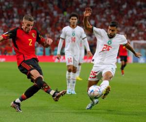 El delanter<b>o Michy Batshuayi</b>, autor del gol contra Canadá, avisó pronto con un disparo desbaratado por Munir (5).