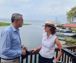 El director para América Latina y el Caribe de la Comisión Europea, Félix Fernández-Shaw, visitó el Lago de Yojoa.