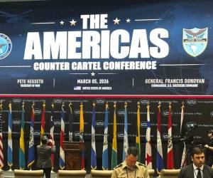 La reunión ocurre días después de la primera operación militar conjunta de Estados Unidos y Ecuador contra organizaciones narcoterroristas.