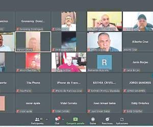 Diputados, alcaldes y autoridades del CCEPL sostuvieron una reunión vía Zoom ayer para discutir el tema, donde en su mayoría se manifestó en contra de la propuesta.