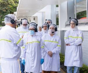 Desde su emblemática planta en suelo guatemalteco, la compañía elabora más de 46.700 toneladas de alimentos. La producción de las marcas Maggi y Malher abastece a más de 20 países en todo el continente americano.