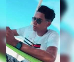 El fallecido fue identificado como Darison Jair Salgado Urbina, de 22 años de edad