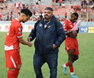 Luis Cruz les dará un incentivo económico al Vida si se queda en Primera División.