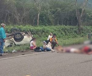 Madre y su bebé mueren en accidente de tránsito en Juticalpa; hay 13 heridos