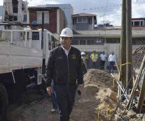 La AMDC avanza con los trabajos para habilitar cinco pozos en La Satélite.